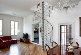 gallery/vnv